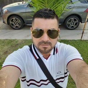 Meet your Posher, Joel